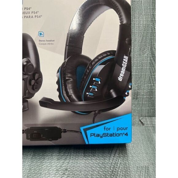 dreamGEAR Advanced Gamer's Starter Kit for PlayStation 4 PS4 NEW 6 Piece Kit - Picture 3 of 7